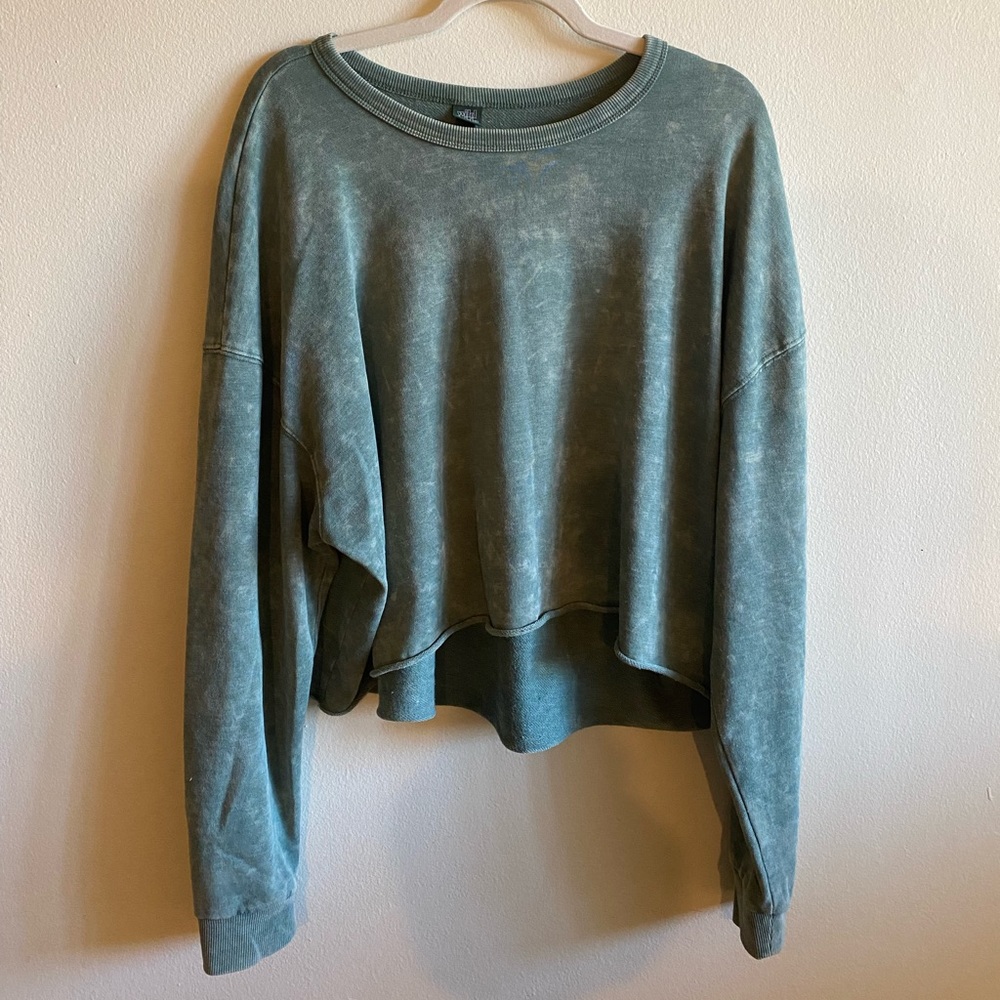 Target “Wild Fable” Stonewashed Green Long Sleeve Top Size XL (Fits like a M)